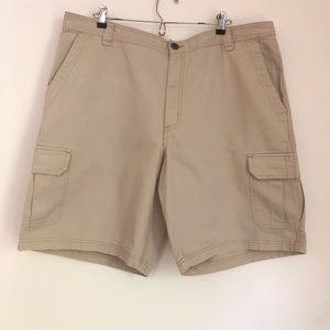 Columbia Sportswear Mens Cargo Shorts  Sz 40W 10L